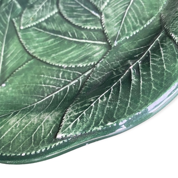 VIETRI FOGLIA LEONARDO MAJOLICA Green Leaf Plate - Picture 8 of 9